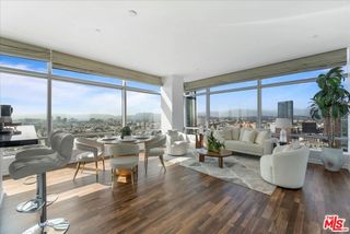 900 W Olympic Boulevard 34J, Los Angeles, CA 90015