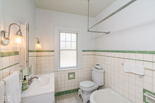 4471 N Pennsylvania Street, Indianapolis, IN 46205
