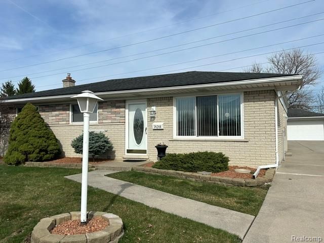 34246 Preston Drive, Sterling Heights, MI 48312