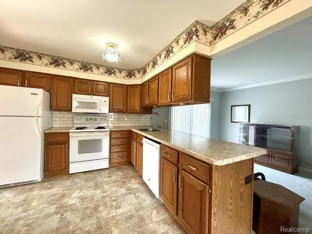 34246 Preston Drive, Sterling Heights, MI 48312