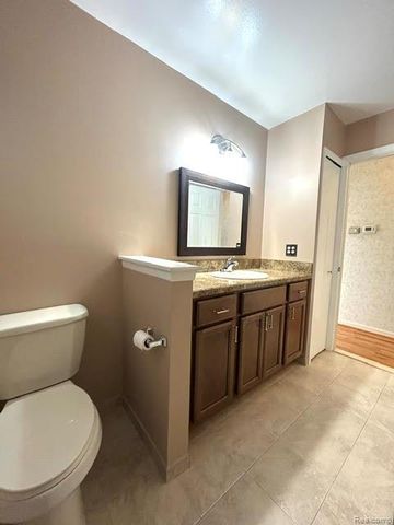 34246 Preston Drive, Sterling Heights, MI 48312