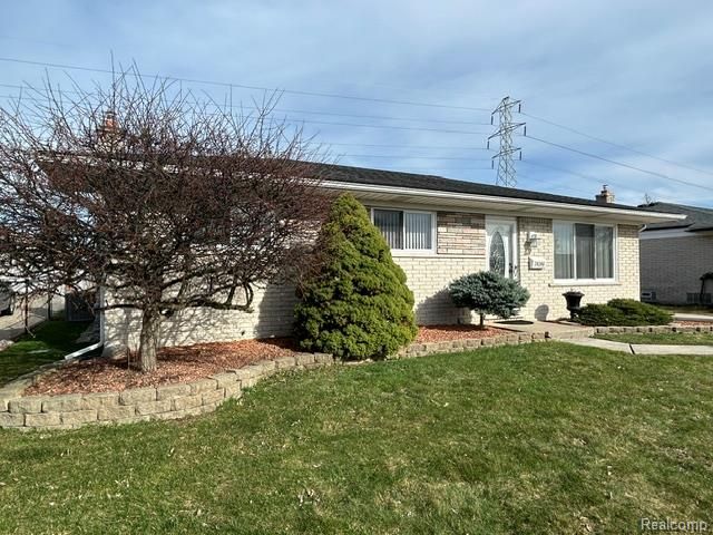 34246 Preston Drive, Sterling Heights, MI 48312