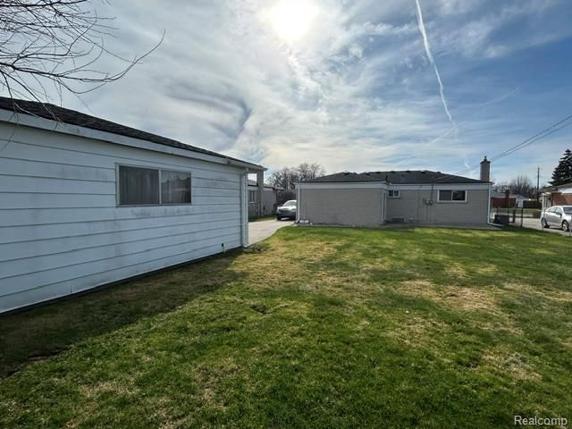 34246 Preston Drive, Sterling Heights, MI 48312