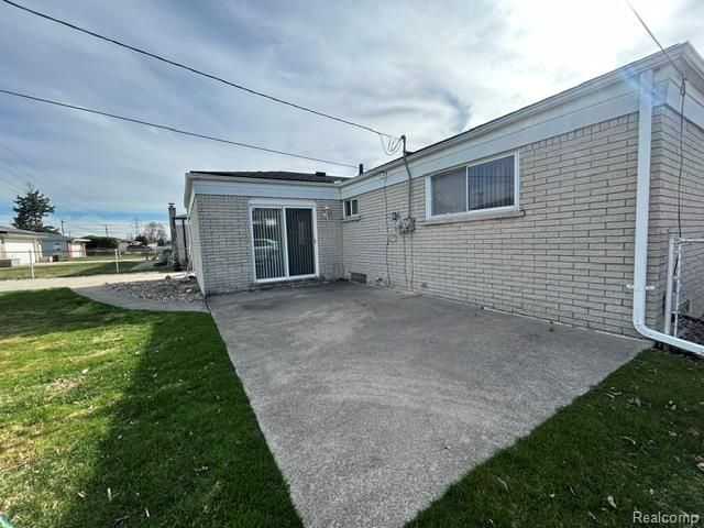 34246 Preston Drive, Sterling Heights, MI 48312