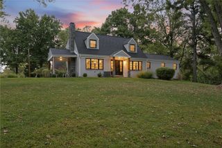 202 Oakhaven Dr, Moon/crescent Twp, PA 15108