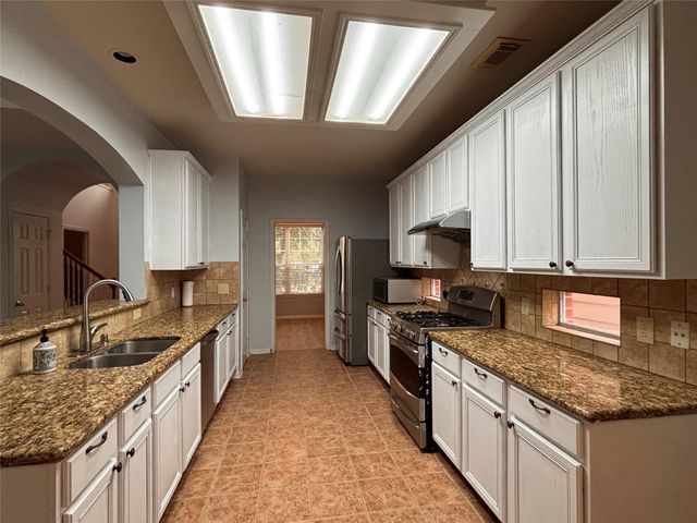 3126 Valley Court, Manvel, TX 77578