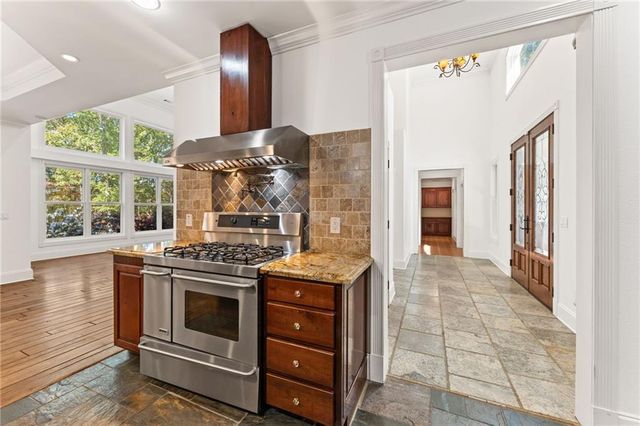 705 Brown Deer Drive, Talking Rock, GA 30175