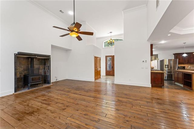 705 Brown Deer Drive, Talking Rock, GA 30175