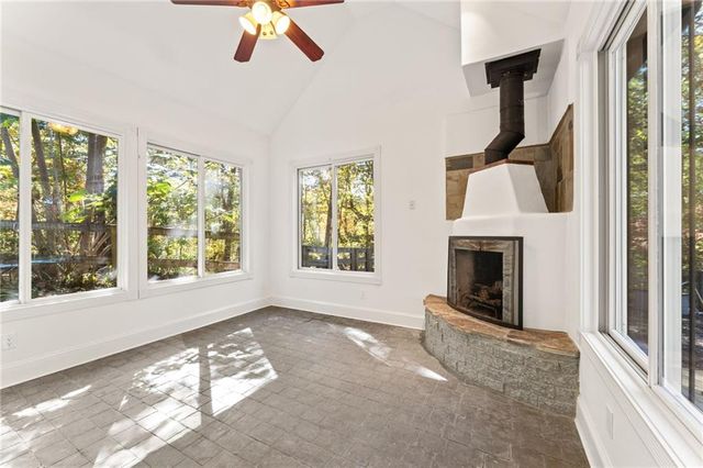 705 Brown Deer Drive, Talking Rock, GA 30175