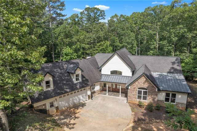 705 Brown Deer Drive, Talking Rock, GA 30175