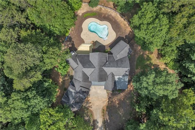 705 Brown Deer Drive, Talking Rock, GA 30175