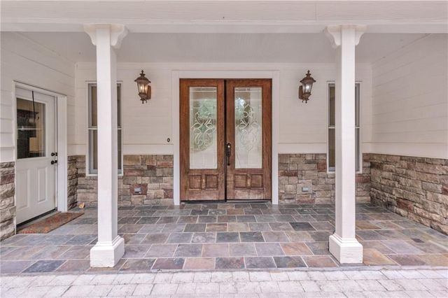 705 Brown Deer Drive, Talking Rock, GA 30175