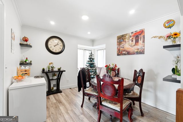 599 Springwood Drive NW, Lilburn, GA 30047