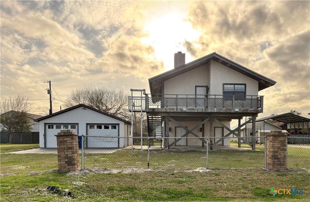 179 Easy Street, Port O'connor, TX 77982