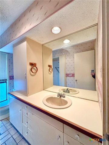 179 Easy Street, Port O'connor, TX 77982