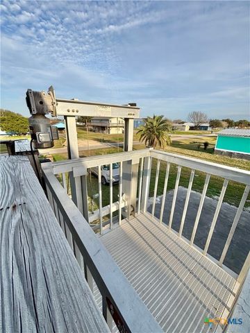 179 Easy Street, Port O'connor, TX 77982