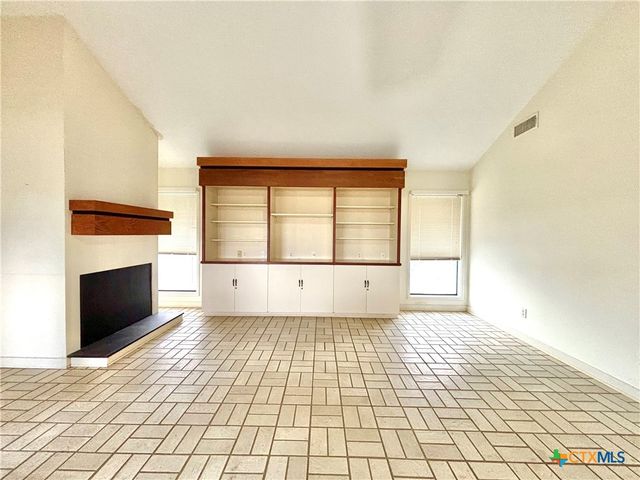 179 Easy Street, Port O'connor, TX 77982