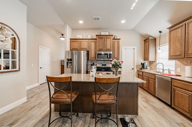 565 Willow Lane, Lavon, TX 75166