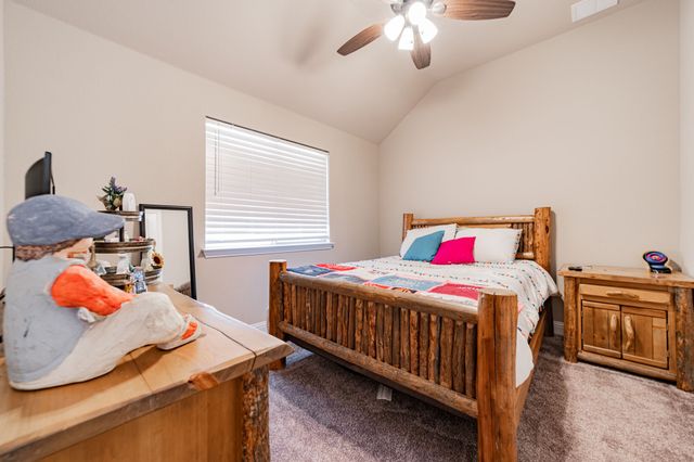 565 Willow Lane, Lavon, TX 75166