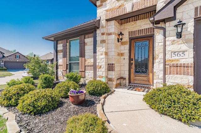 565 Willow Lane, Lavon, TX 75166