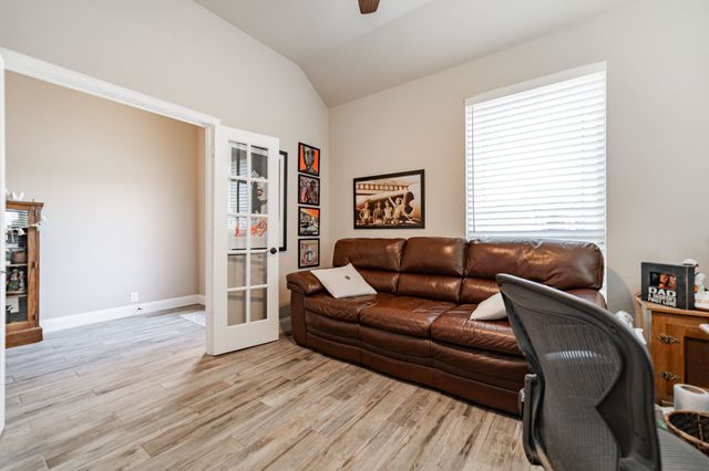 565 Willow Lane, Lavon, TX 75166