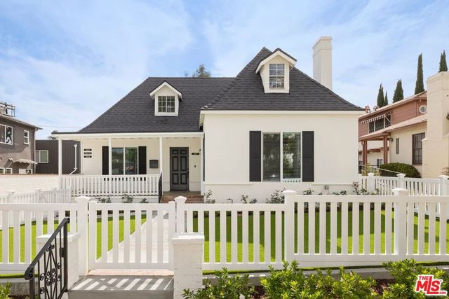 1511 Selby Avenue, Los Angeles, CA 90024