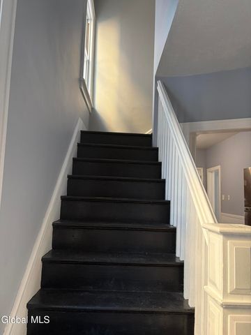 17 Winthrop Avenue, Albany, NY 12203