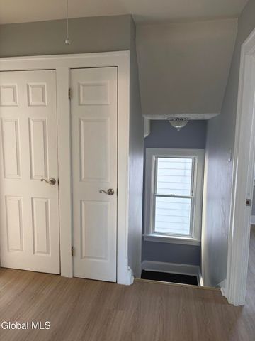 17 Winthrop Avenue, Albany, NY 12203