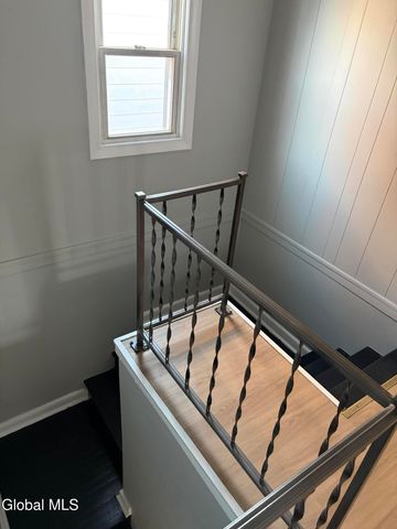 17 Winthrop Avenue, Albany, NY 12203