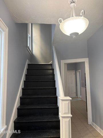 17 Winthrop Avenue, Albany, NY 12203