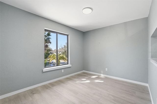 1318 MOUNTAINVIEW, Tampa, FL 33612