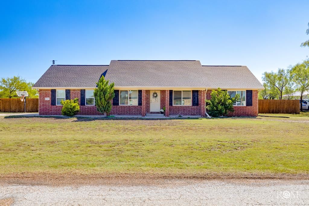 Image 36 of property listing at 1335 Reece Rd, San Angelo, TX 76904