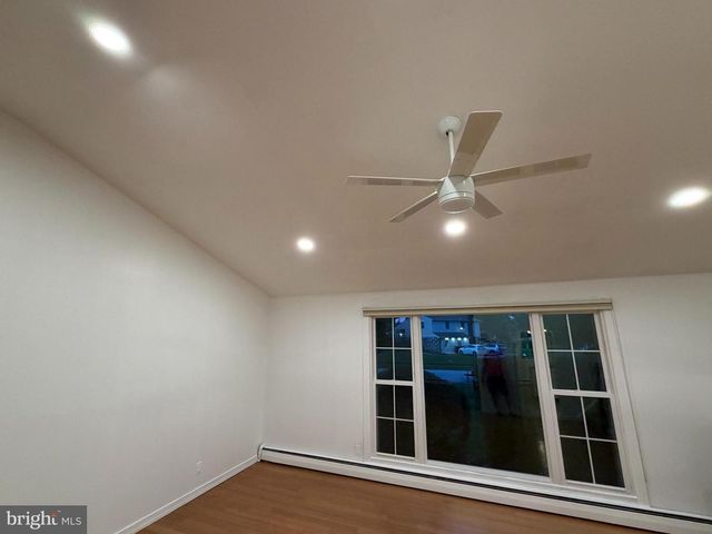 1006 CORN CRIB DR, Huntingdon Valley, PA 19006