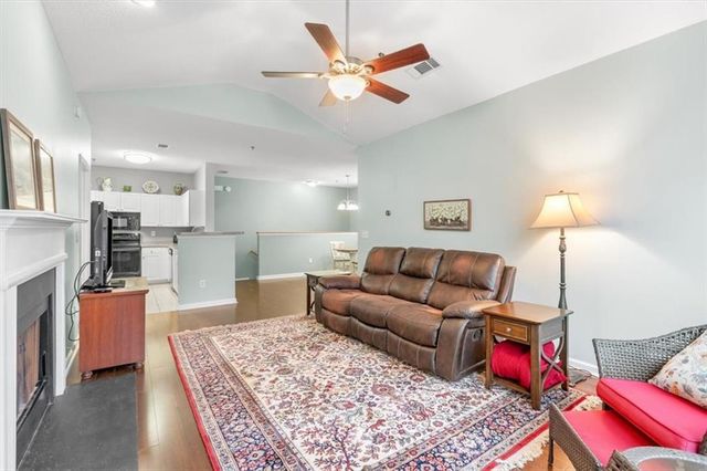 803 Spring Heights SE Lane, Smyrna, GA 30080