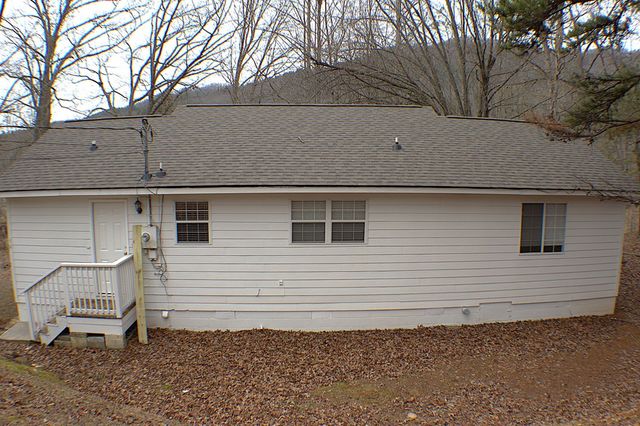 125 Moore View Drive, Murphy, NC 28906