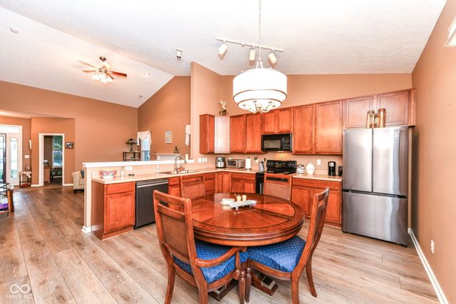 8535 Blair Castle Court, Indianapolis, IN 46259