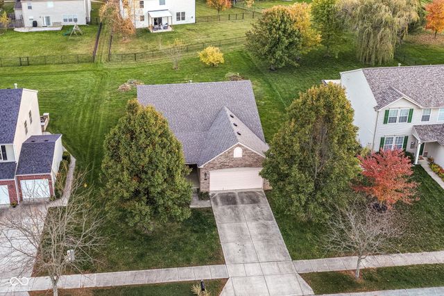 8535 Blair Castle Court, Indianapolis, IN 46259