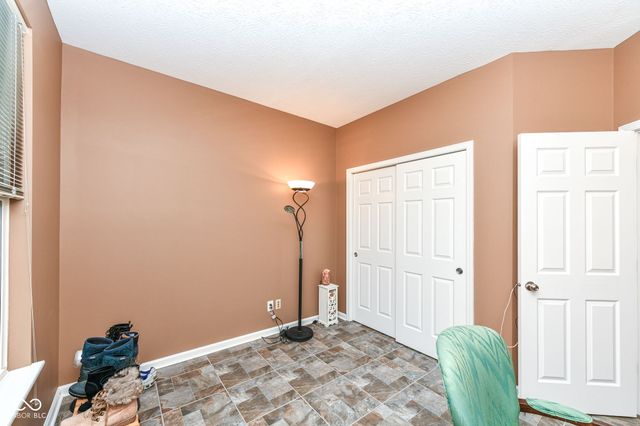 8535 Blair Castle Court, Indianapolis, IN 46259