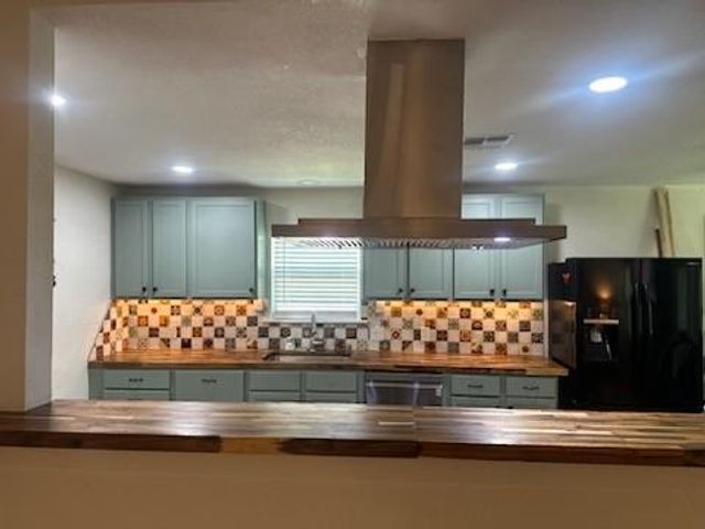 7410 Piper Drive, Corpus Christi, TX 78412