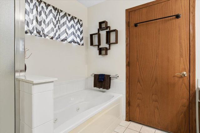 21429 W Sycamore Court, Plainfield, IL 60544