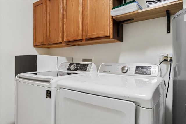 21429 W Sycamore Court, Plainfield, IL 60544