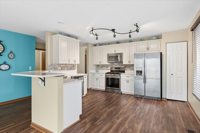 21429 W Sycamore Court, Plainfield, IL 60544