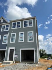 369 WILLOWSHIRE CT, Waynesboro, VA 22980