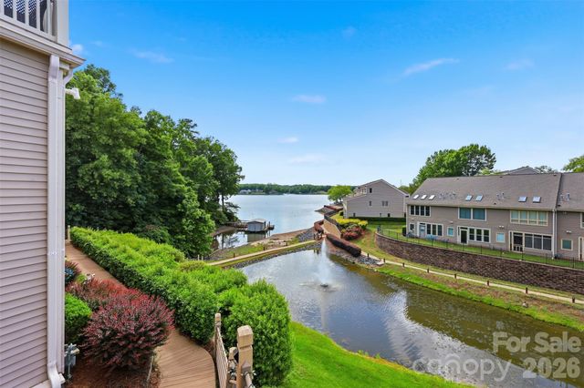 14614 Waterside Drive, Charlotte, NC 28278