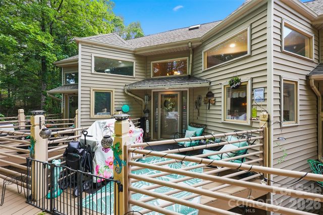 14614 Waterside Drive, Charlotte, NC 28278