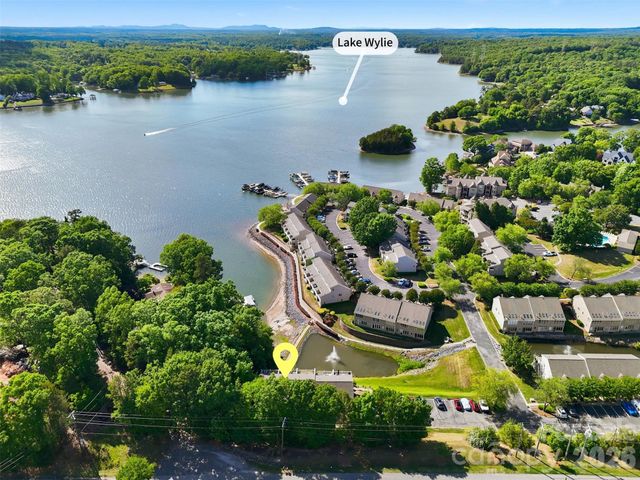 14614 Waterside Drive, Charlotte, NC 28278