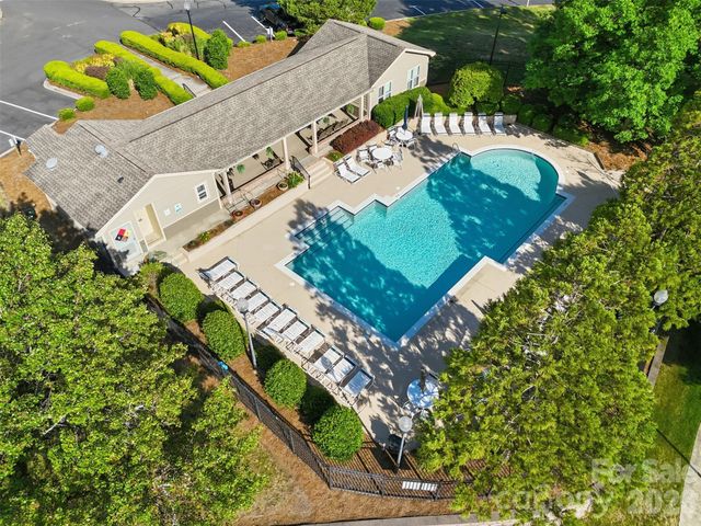 14614 Waterside Drive, Charlotte, NC 28278