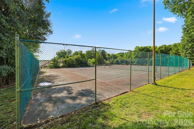 14614 Waterside Drive, Charlotte, NC 28278