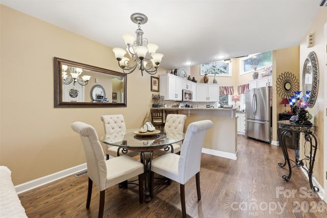 14614 Waterside Drive, Charlotte, NC 28278
