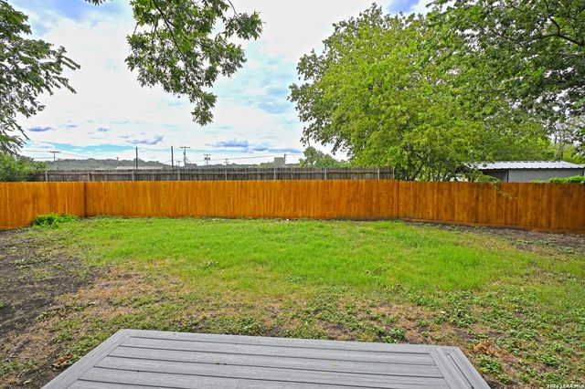 442 ROTHE LOOP, New Braunfels, TX 78130